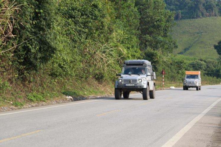 Trực tiếp: Đón đoàn Merecedes-Benz Offroad từ Đức đến Việt Nam