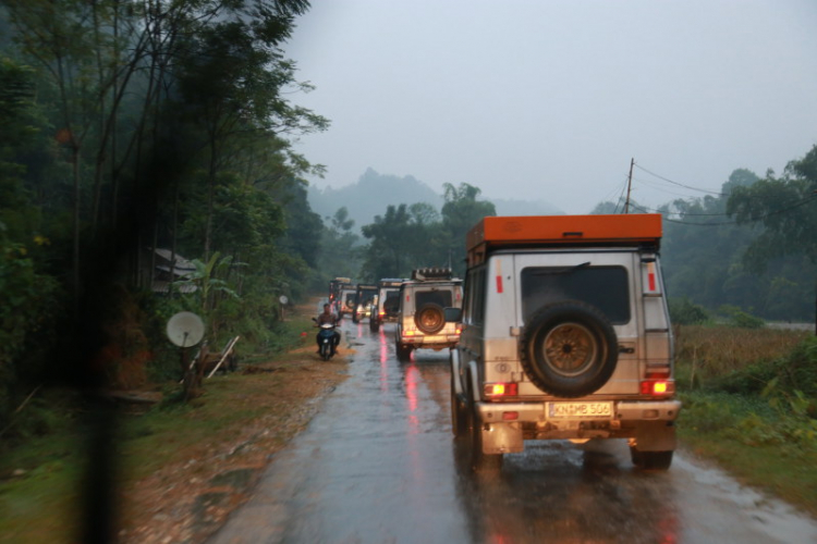 Trực tiếp: Đón đoàn Merecedes-Benz Offroad từ Đức đến Việt Nam