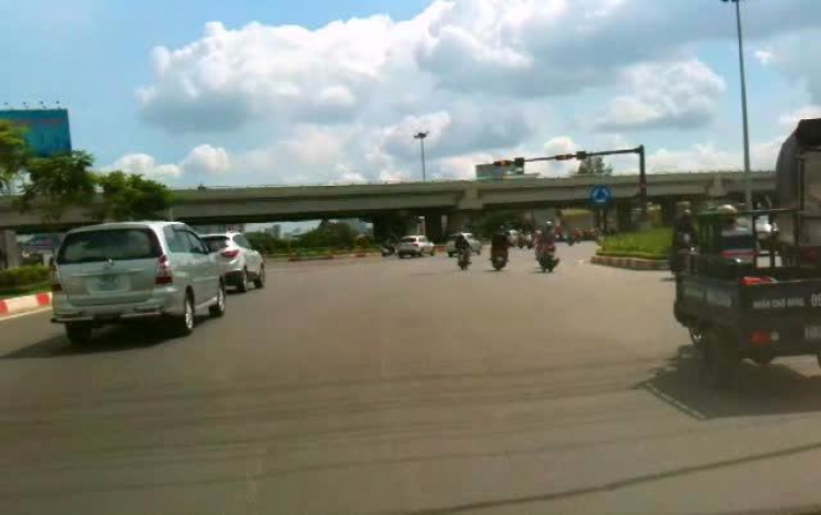 cảnh báo thường xuyên về Ngã Tư Bình Triệu cảnh báo thường xuyên về Ngã Tư Bình Triệu