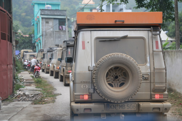 Trực tiếp: Đón đoàn Merecedes-Benz Offroad từ Đức đến Việt Nam