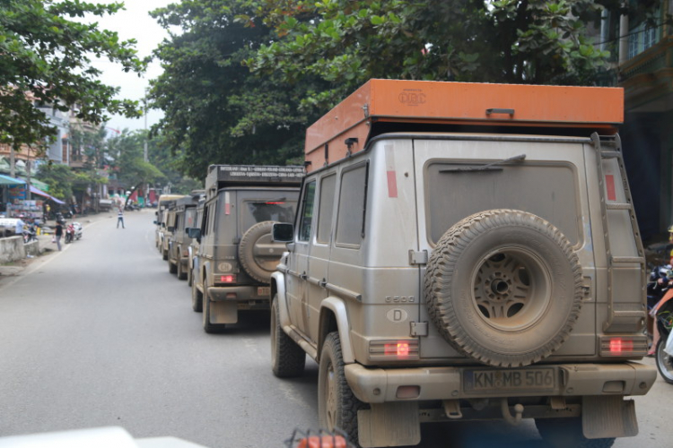 Trực tiếp: Đón đoàn Merecedes-Benz Offroad từ Đức đến Việt Nam