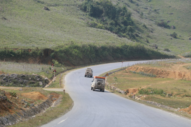 Trực tiếp: Đón đoàn Merecedes-Benz Offroad từ Đức đến Việt Nam