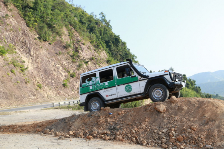 Trực tiếp: Đón đoàn Merecedes-Benz Offroad từ Đức đến Việt Nam