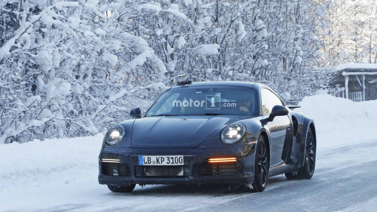 Porsche cho biết sẽ có chiếc 911 hybrid mạnh 700 mã lực