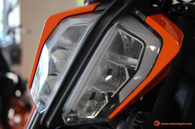 KTM 390 Duke 2018 về đến Việt Nam; hiện đại cá tính; giá dự kiến 180 triệu