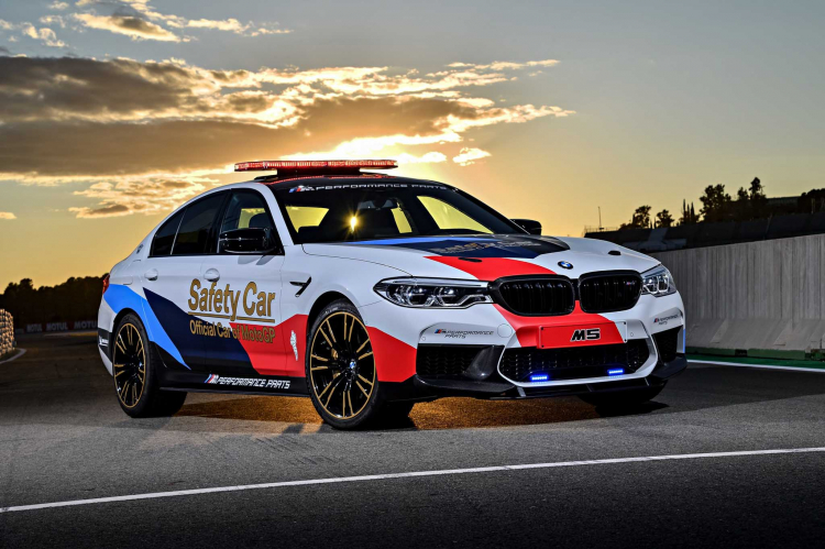 BMW M5 2018 làm xe an toàn cho giải đua MotoGP 2018