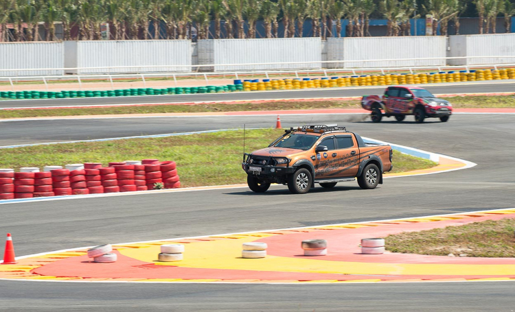 Rheinol Racing Days: Cảm hứng cho đua xe thể thao đích thực