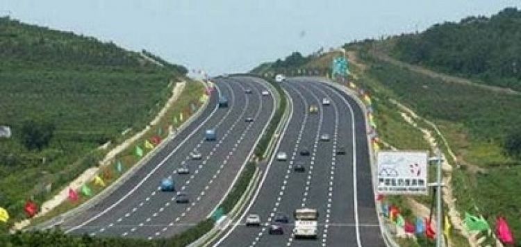 Cập nhật về đường bộ cao tốc Bắc-Nam, giấc mơ xuyên Việt trở nên dễ dàng hơn Cập nhật về đường bộ cao tốc Bắc-Nam, giấc mơ xuyên Việt trở nên dễ dàng hơn