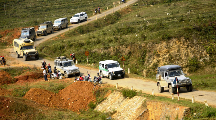 Trực tiếp: Đón đoàn Merecedes-Benz Offroad từ Đức đến Việt Nam