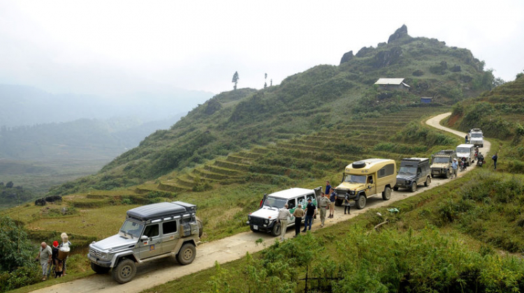 Trực tiếp: Đón đoàn Merecedes-Benz Offroad từ Đức đến Việt Nam