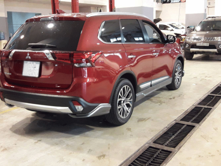 Đồ Chơi Body kit Mitsubishi Outlander 2017