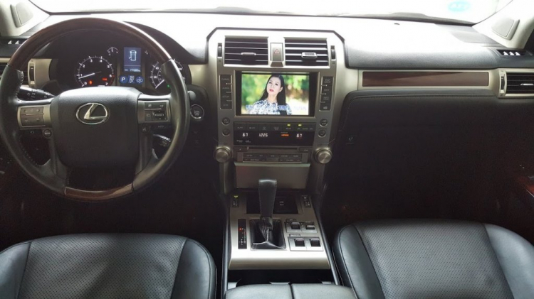 Lexus GX460 Premium màu đen bản full