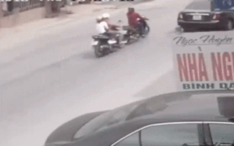 Đánh lái tránh tai nạn