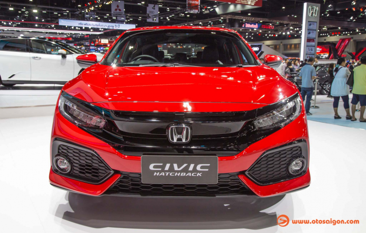 [BIMS 2018] Ngắm Honda Civic hatchback sắc đỏ Rallye Red tại Bangkok