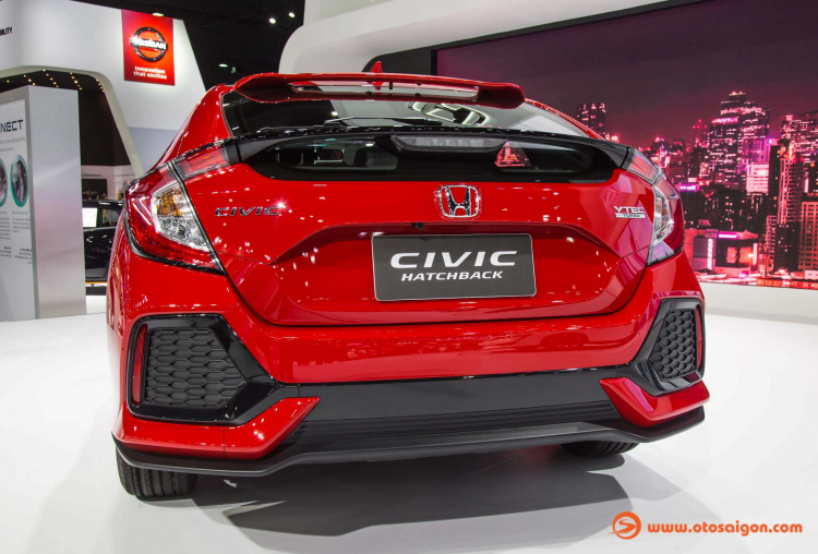 [BIMS 2018] Ngắm Honda Civic hatchback sắc đỏ Rallye Red tại Bangkok