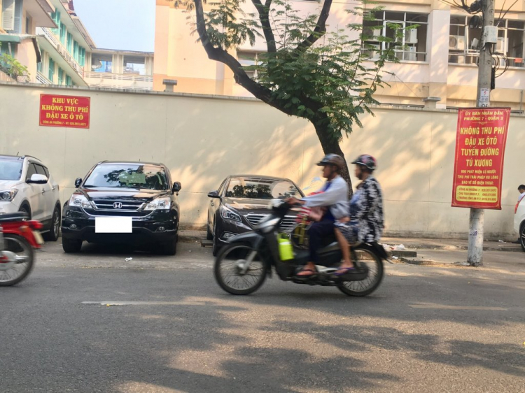 Bãi gửi xe bv mắt thành phố
