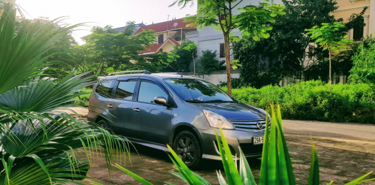 Tìm ace chơi xe Nissan Grand Livina Tìm ace chơi xe Nissan Grand Livina