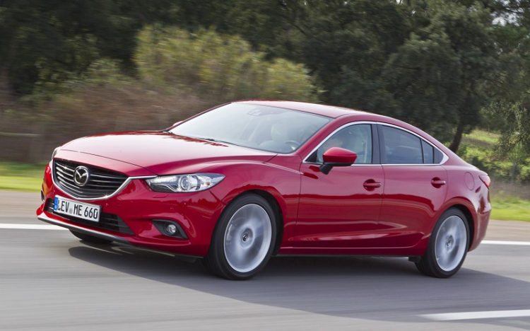 Thử thách Mazda6 chạy liên tục 220 km/h trong 24 tiếng