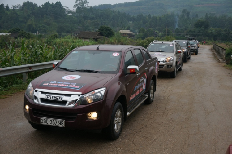 Tường thuật Isuzu Caravan Tây Bắc 2014