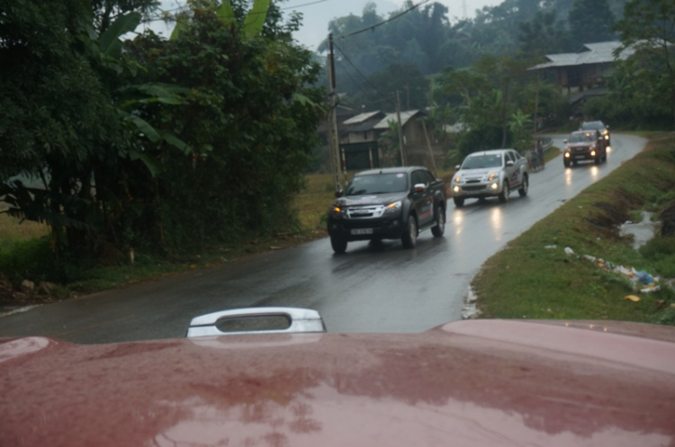Tường thuật Isuzu Caravan Tây Bắc 2014 Tường thuật Isuzu Caravan Tây Bắc 2014