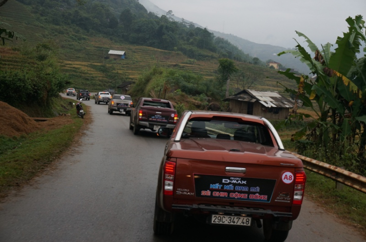 Tường thuật Isuzu Caravan Tây Bắc 2014 Tường thuật Isuzu Caravan Tây Bắc 2014
