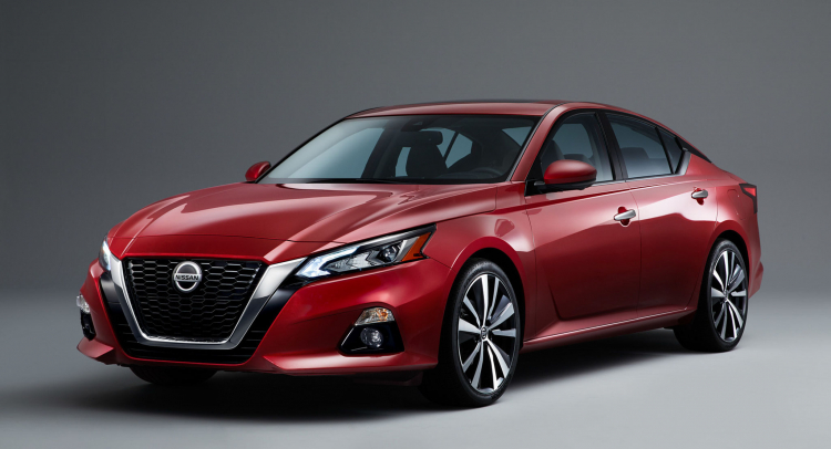 So sánh sơ bộ Nissan Altima 2019 và Honda Accord 2018 có thể về Việt Nam trong tương lai So sánh sơ bộ Nissan Altima 2019 và Honda Accord 2018 có thể về Việt Nam trong tương lai