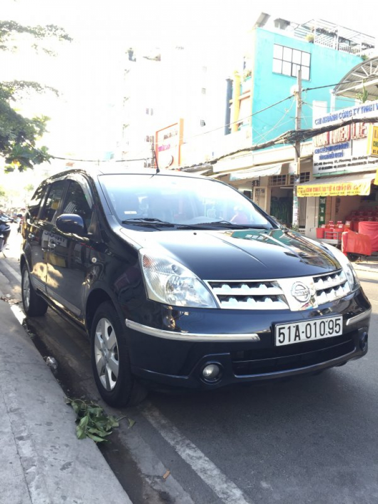 Nissan Grand Livina T12/2010. AT,7 chổ, xe đẹp, zin