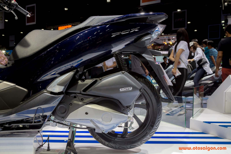 [BIMS 2018] Cận cảnh xe ga hybrid đầu tiên trên thế giới - Honda PCX Hybrid