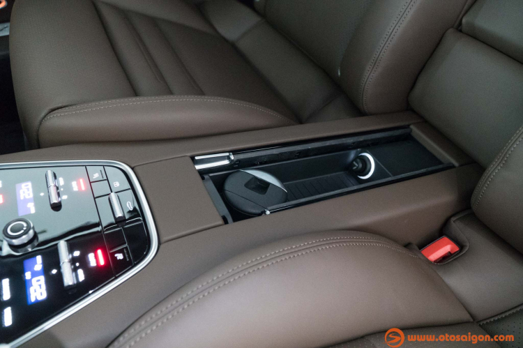 Trải nghiệm một ngày với Porsche Panamera Executive - saloon hạng sang cho doanh nhân thích thể thao Trải nghiệm một ngày với Porsche Panamera Executive - saloon hạng sang cho doanh nhân thích thể thao