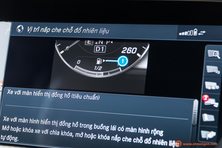 [Clip] Mercedes-Benz tích hợp sách "Hướng dẫn sử dụng" ngay trên xe; bạn có biết?