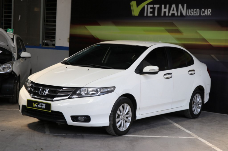 HONDA CITY 1.5AT 2014, trắng, chất xe còn đẹp, giá thương lượng