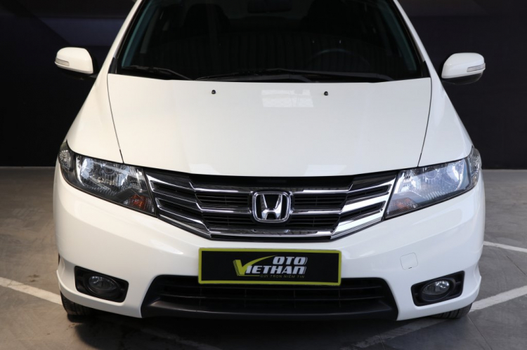 HONDA CITY 1.5AT 2014, trắng, chất xe còn đẹp, giá thương lượng