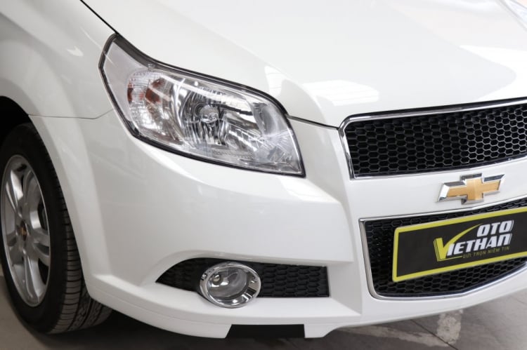 CHEVROLET AVEO LTZ 1.4AT 2017, trắng, lăn bánh 20.000km