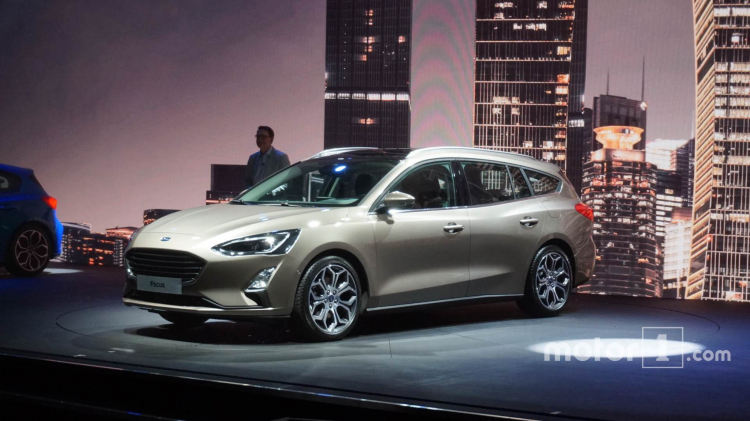 Ảnh thực tế Ford Focus 2019 thế hệ hoàn toàn mới
