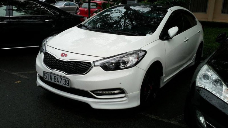 BODY LIP KIA K3