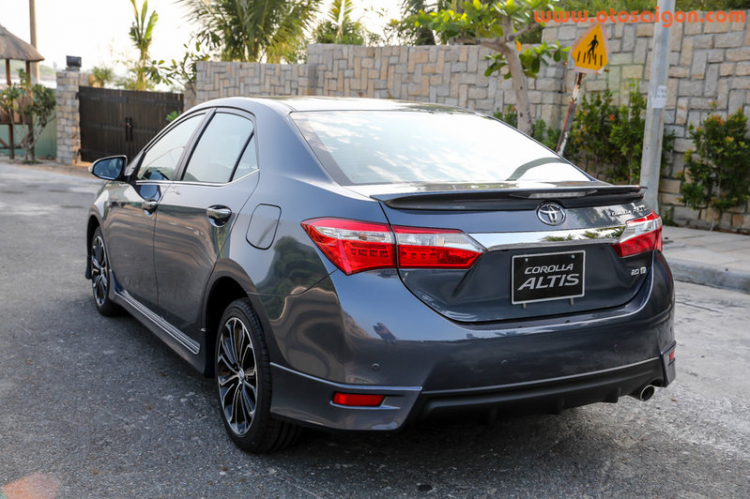 Sự “lột xác” của Toyota Corolla Altis 2014