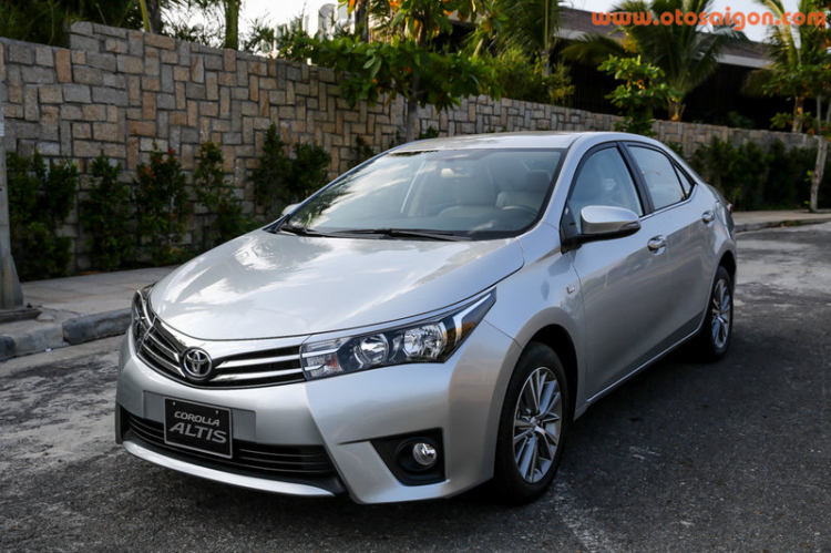 Sự “lột xác” của Toyota Corolla Altis 2014