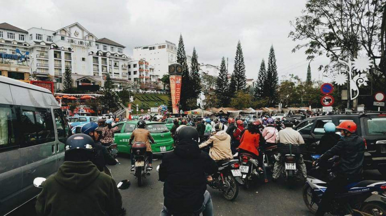 Hỏi đường, nơi ăn ở đoạn SG - ĐÀ LẠT Hỏi đường, nơi ăn ở đoạn SG - ĐÀ LẠT