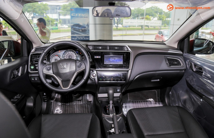 Honda City 1.5TOP và Hyundai Accent 1.4 AT Đặc Biệt: ''Kẻ tám lạng, người nửa cân''