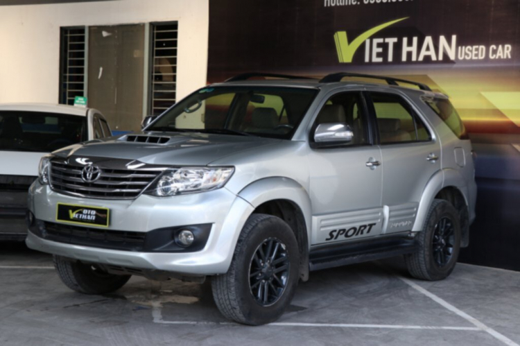 Bán TOYOTA FORTUNER G 2.5MT 2014, màu bạc, máy dầu, giá còn thương lượng