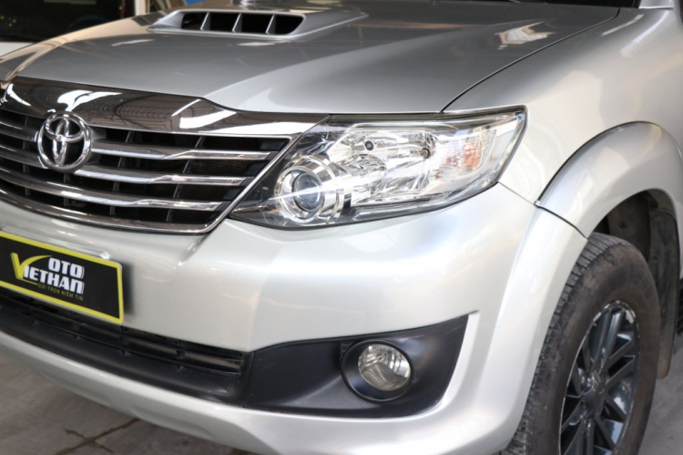 Bán TOYOTA FORTUNER G 2.5MT 2014, màu bạc, máy dầu, giá còn thương lượng