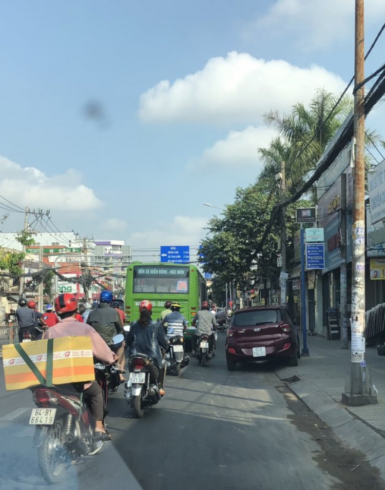Thiên la địa võng tại vòng xoay hàng xanh Thiên la địa võng tại vòng xoay hàng xanh
