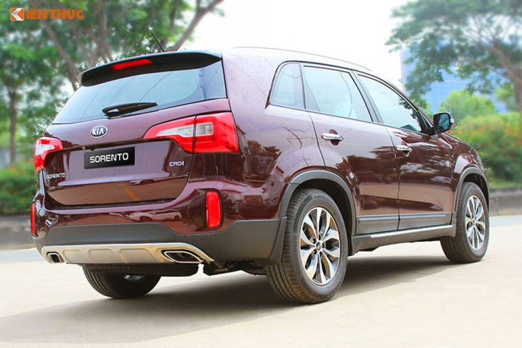 Tại sao xe Mitsubishi ít thiết kế sẳn 2 ống xả các bác? Tại sao xe Mitsubishi ít thiết kế sẳn 2 ống xả các bác?