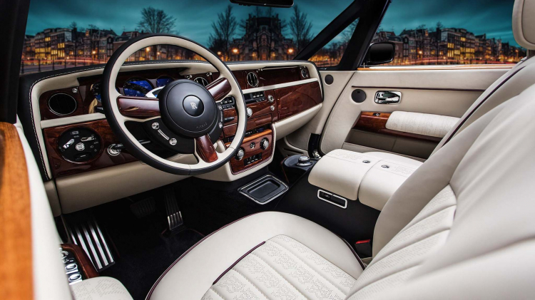 Hãng độ Vilner độ lại nội thất cho Rolls-Royce Phantom Drophead Coupe