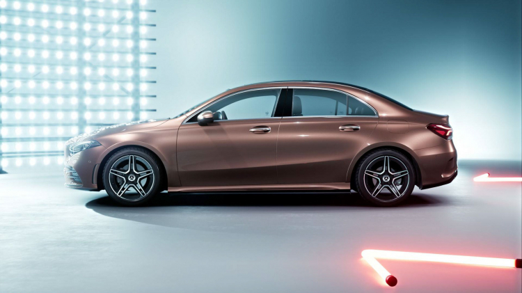 Mercedes-Benz A-Class Sedan 2019 phiên bản trục cơ sở dài