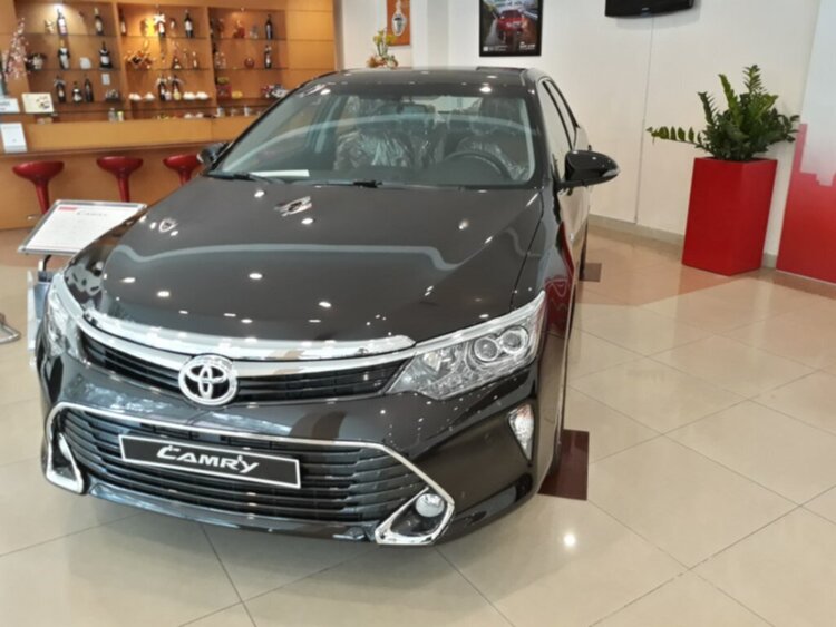 Toyota Camry 2.5Q 2018 xe lấy ngay, đủ màu, giá 1 tỷ 282, hỗ trợ vay nhanh, đơn giản.