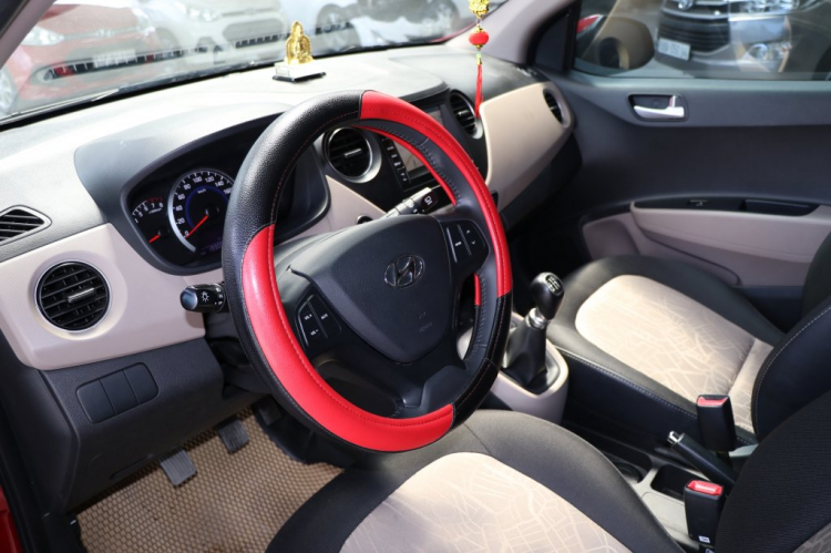 HYUNDAI I10 GRAND 1.0MT 2017 màu Đỏ, 19.000km, giá thương lượng