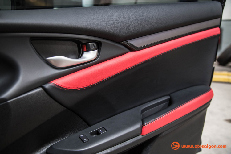 Honda Civic 2017 độ body và đẩy công suất lên gần 300 mã lực tại Sài Gòn Honda Civic 2017 độ body và đẩy công suất lên gần 300 mã lực tại Sài Gòn