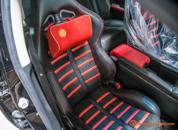 Honda Civic 2017 độ body và đẩy công suất lên gần 300 mã lực tại Sài Gòn Honda Civic 2017 độ body và đẩy công suất lên gần 300 mã lực tại Sài Gòn