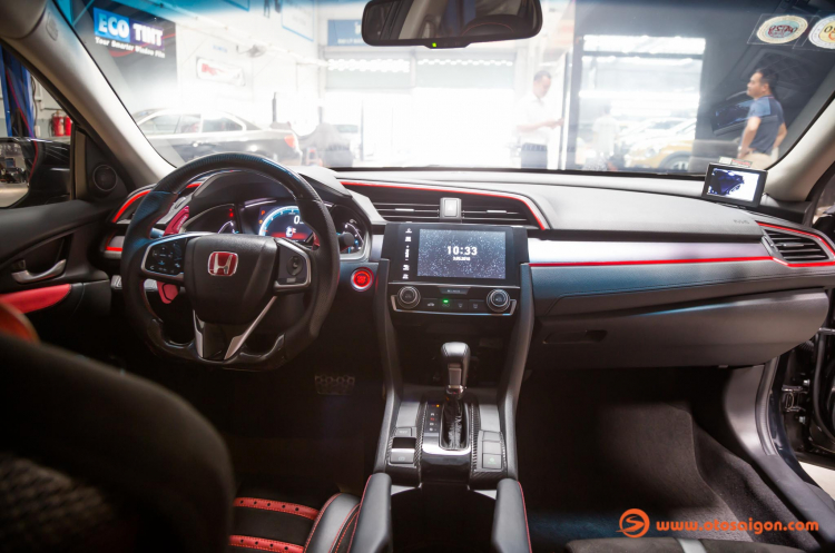 Honda Civic 2017 độ body và đẩy công suất lên gần 300 mã lực tại Sài Gòn Honda Civic 2017 độ body và đẩy công suất lên gần 300 mã lực tại Sài Gòn